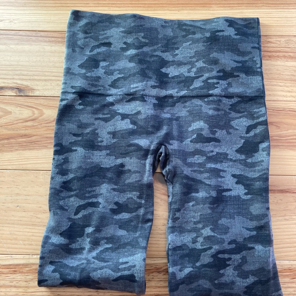 Spanx seamless leggings